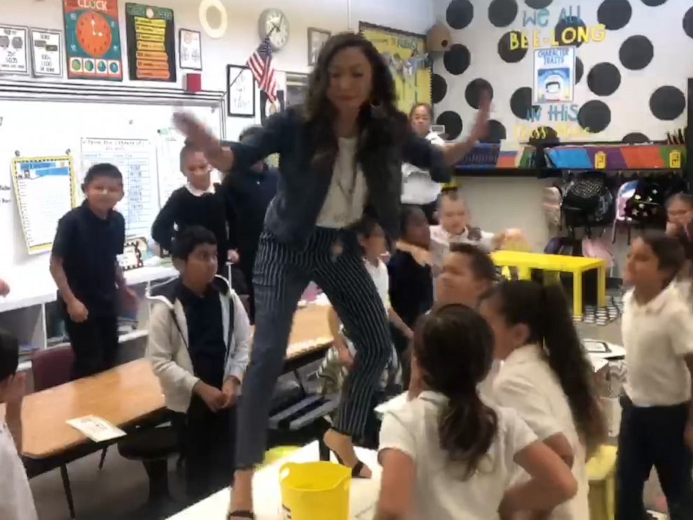 PHOTO: Los Medanos Elementary School teacher Dorothy Honey Mallari remixed a Lizzo song with her students.