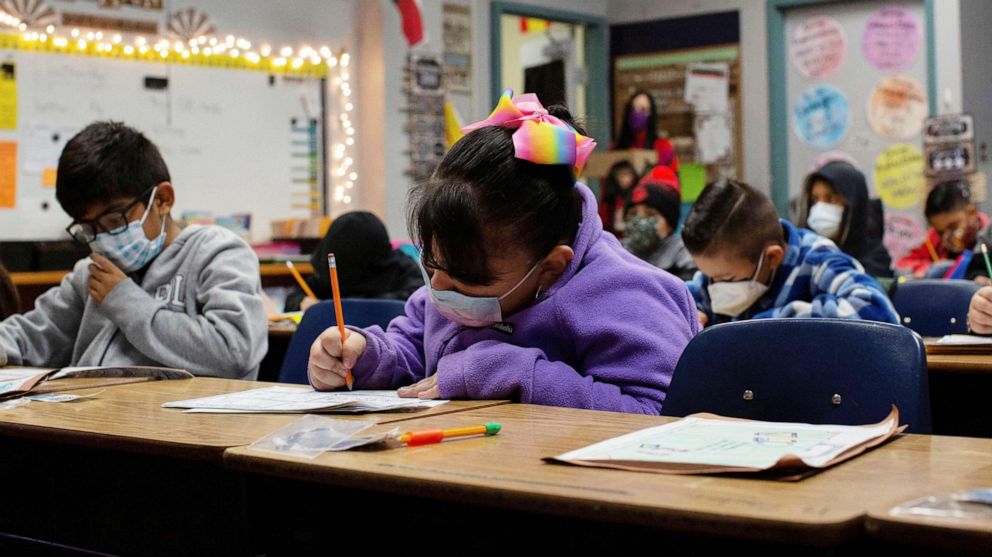 PHOTO: Students attend class in San Antonio, Texas, Jan. 11, 2022.