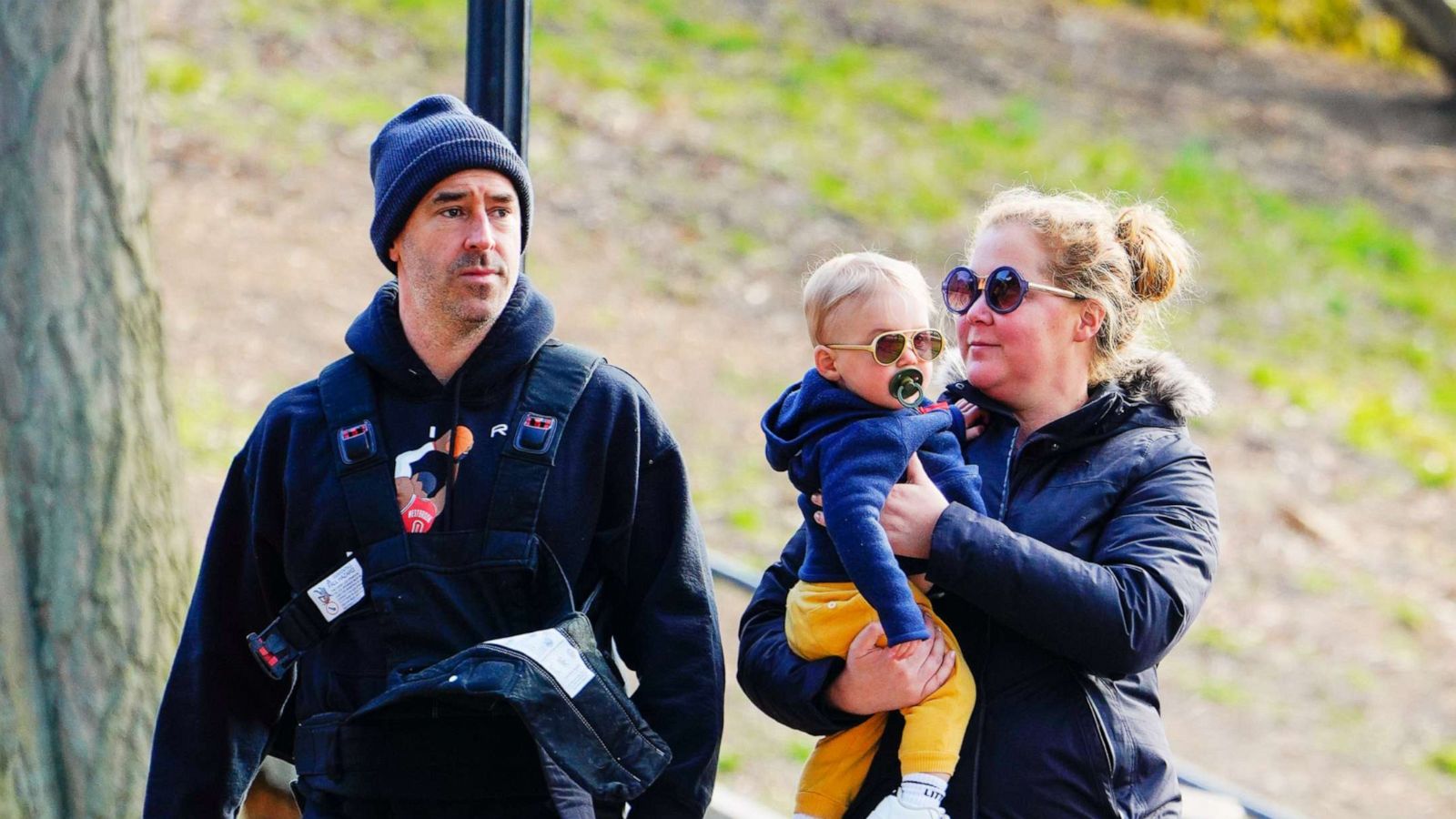 PHOTO: Amy Schumer and Chris Fischer take baby Gene Fischer out for some morning air on March 22, 2020 in New York City.