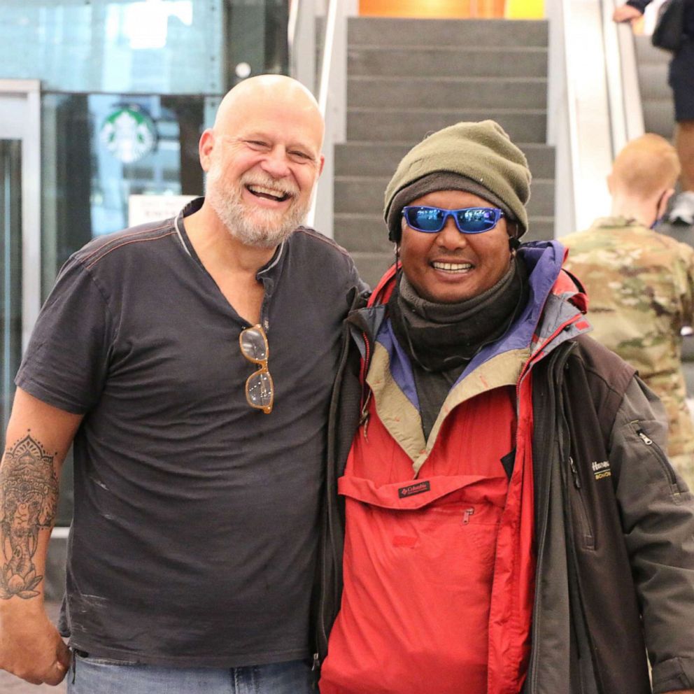 VIDEO: This dad gave a homeless man a second chance and became best friends along the way 