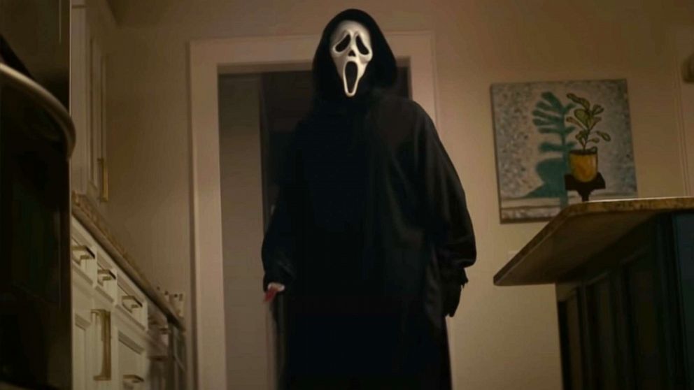 PHOTO: A Century 21 associate broker listed one of his properties on Zillow with photos of a person wearing a "Scream" mask.