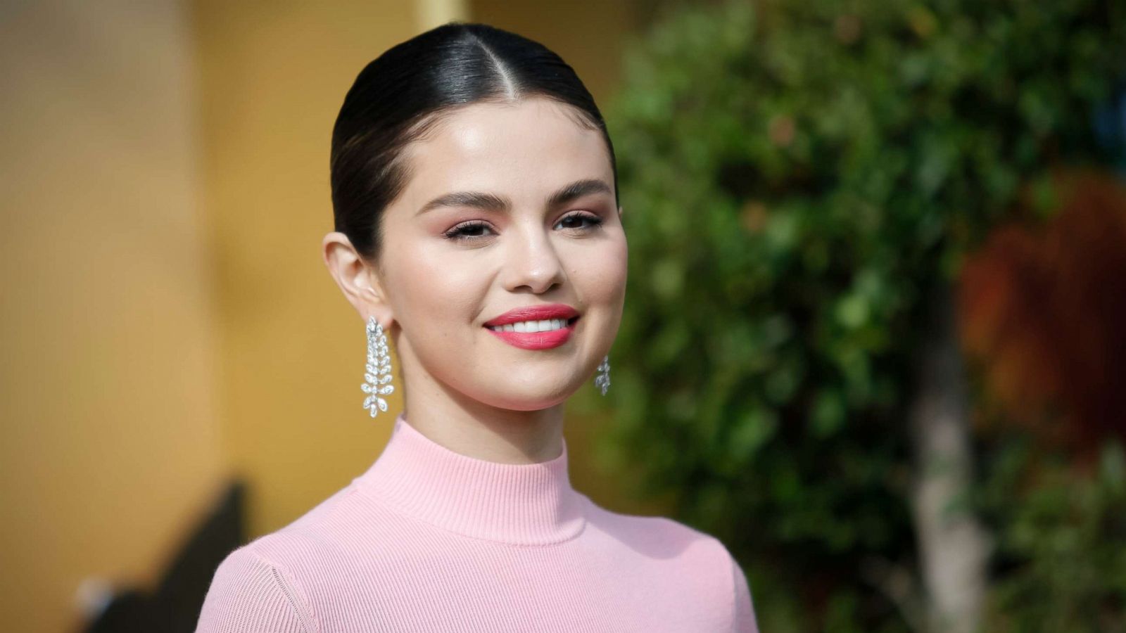 PHOTO: Selena Gomez attends the Premiere of Universal Pictures' "Dolittle" at Regency Village Theatre on Jan. 11, 202,0 in Westwood, Cal