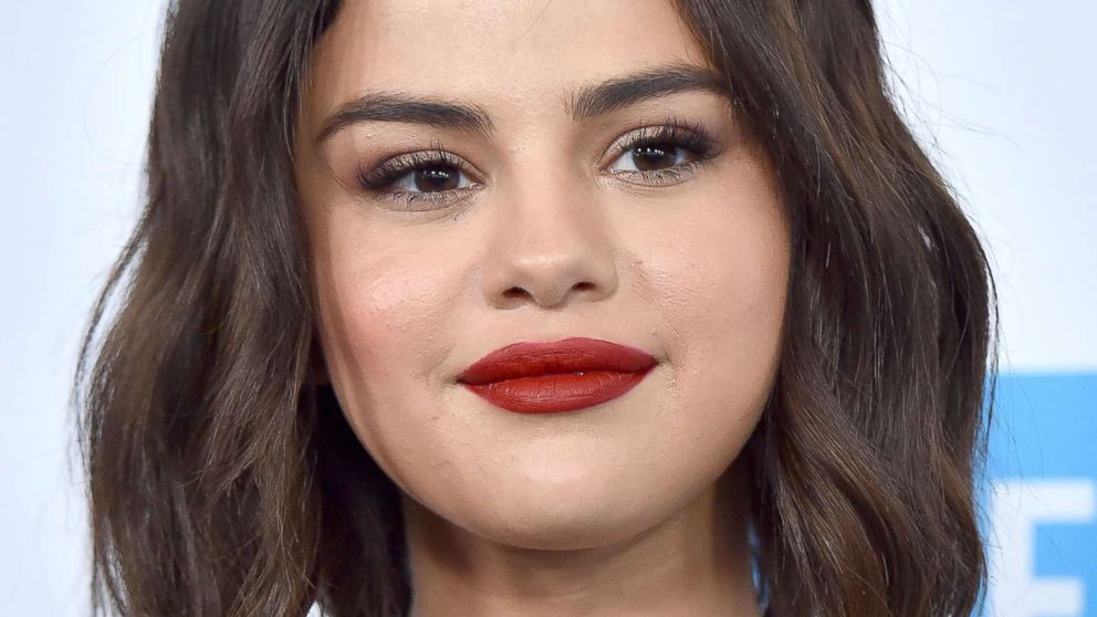 Selena Gomez Wants Women To Look Within For Strength Abc News