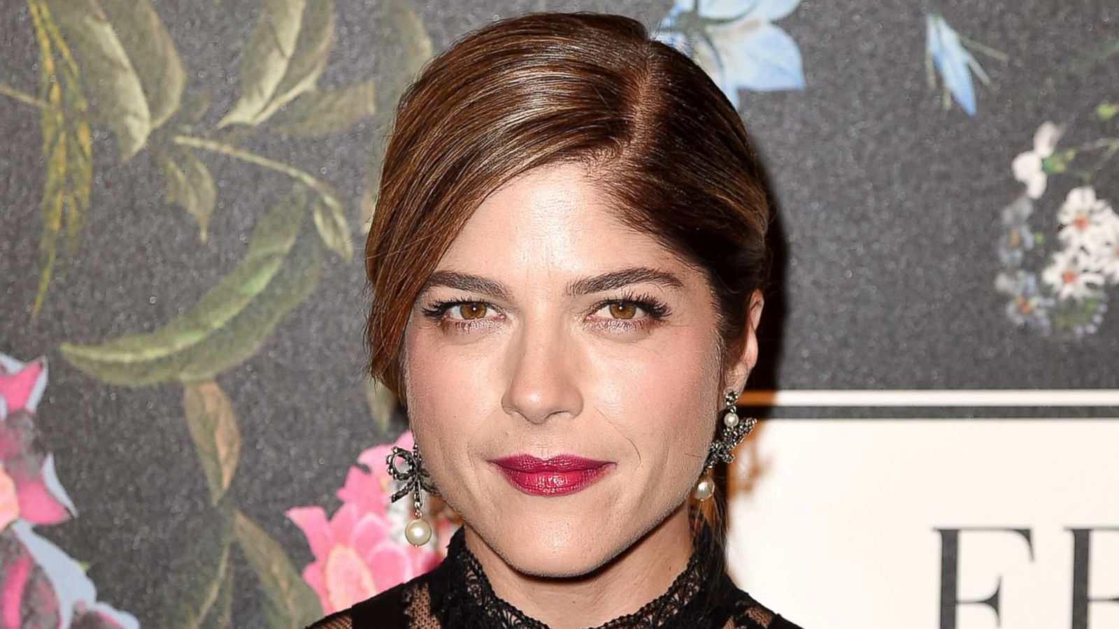 PHOTO: Selma Blair attends H&M x ERDEM Runway Show & Party at The Ebell Club of Los Angeles, Oct. 18, 2017 in Los Angeles.