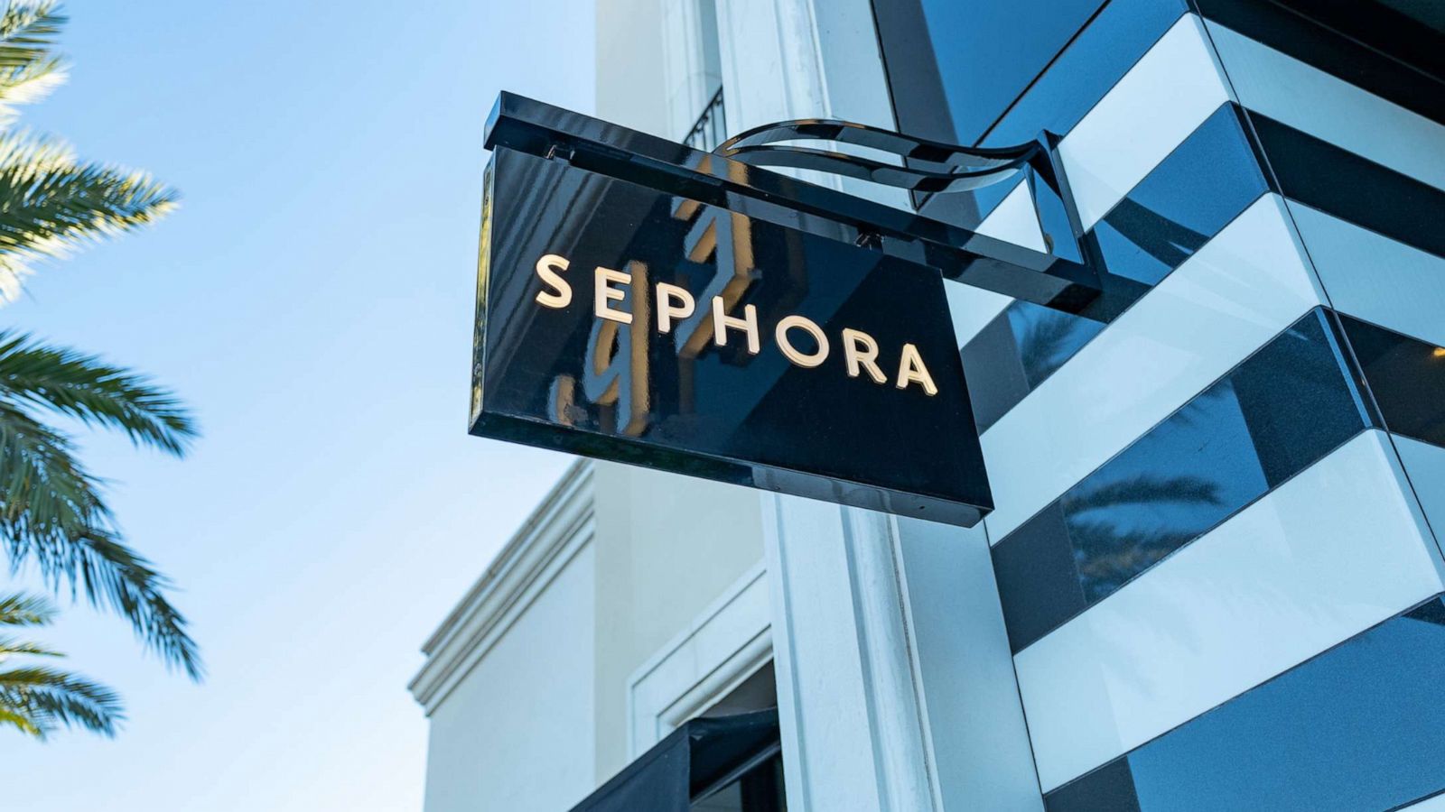 PHOTO: Sephora cosmetics store in Concord, Calif., Oct. 14, 2021.