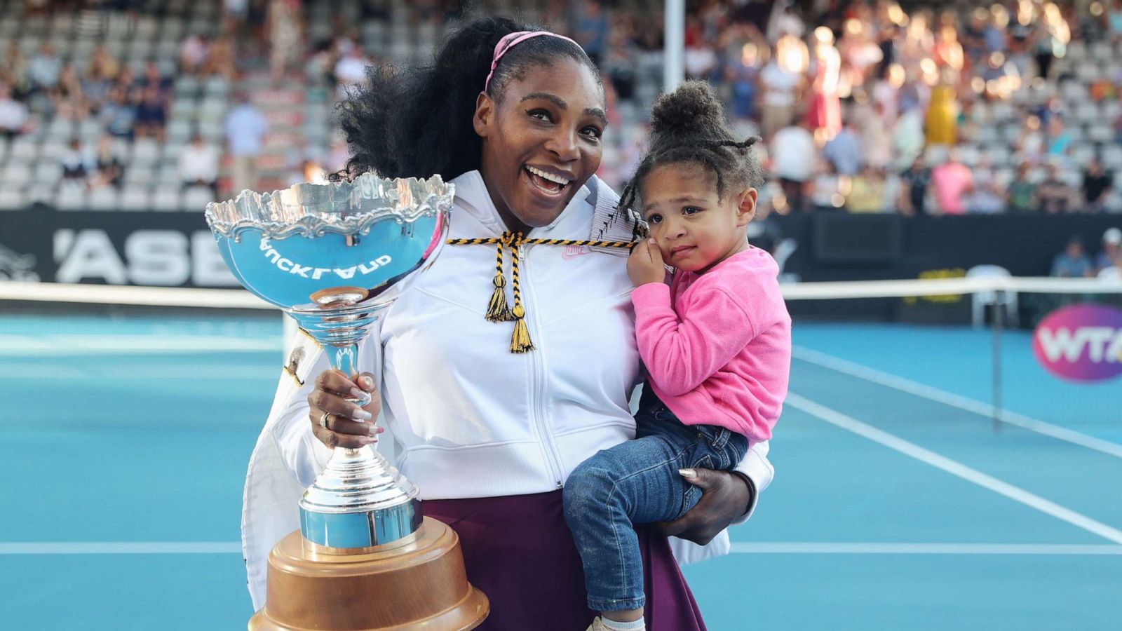 PHOTO: Serena Williams with her daughter Alexis Olympia after her win against Jessica Pegula of the US during their women's singles final match during the Auckland Classic tennis tournament in Auckland on Jan. 12, 2020.