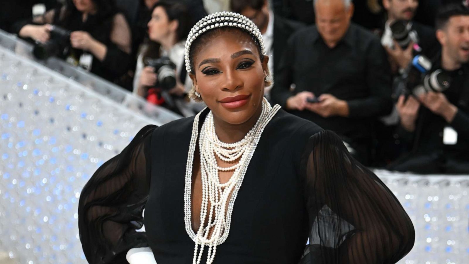 Serena Williams showcases her baby bump in two-piece Gucci ensemble Sh