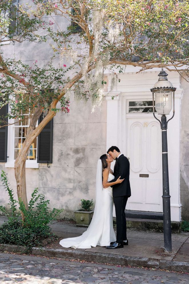 PHOTO: Serena Pitt and Joe Amabile married on Sept. 2 in Charleston, South Carolina.