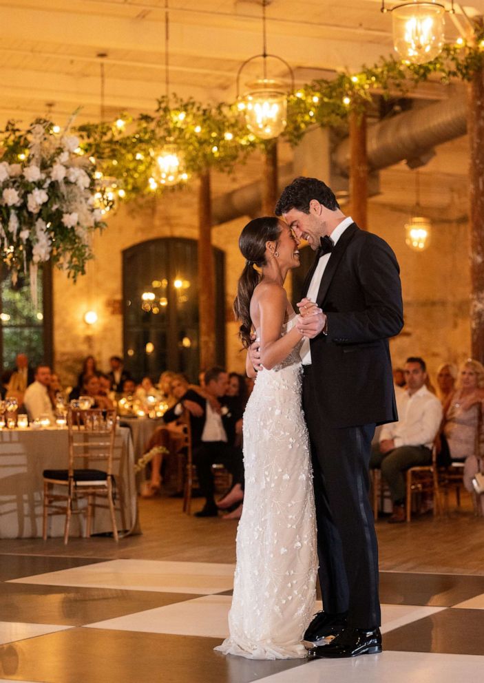 PHOTO: Serena Pitt and Joe Amabile married on Sept. 2 in Charleston, South Carolina.