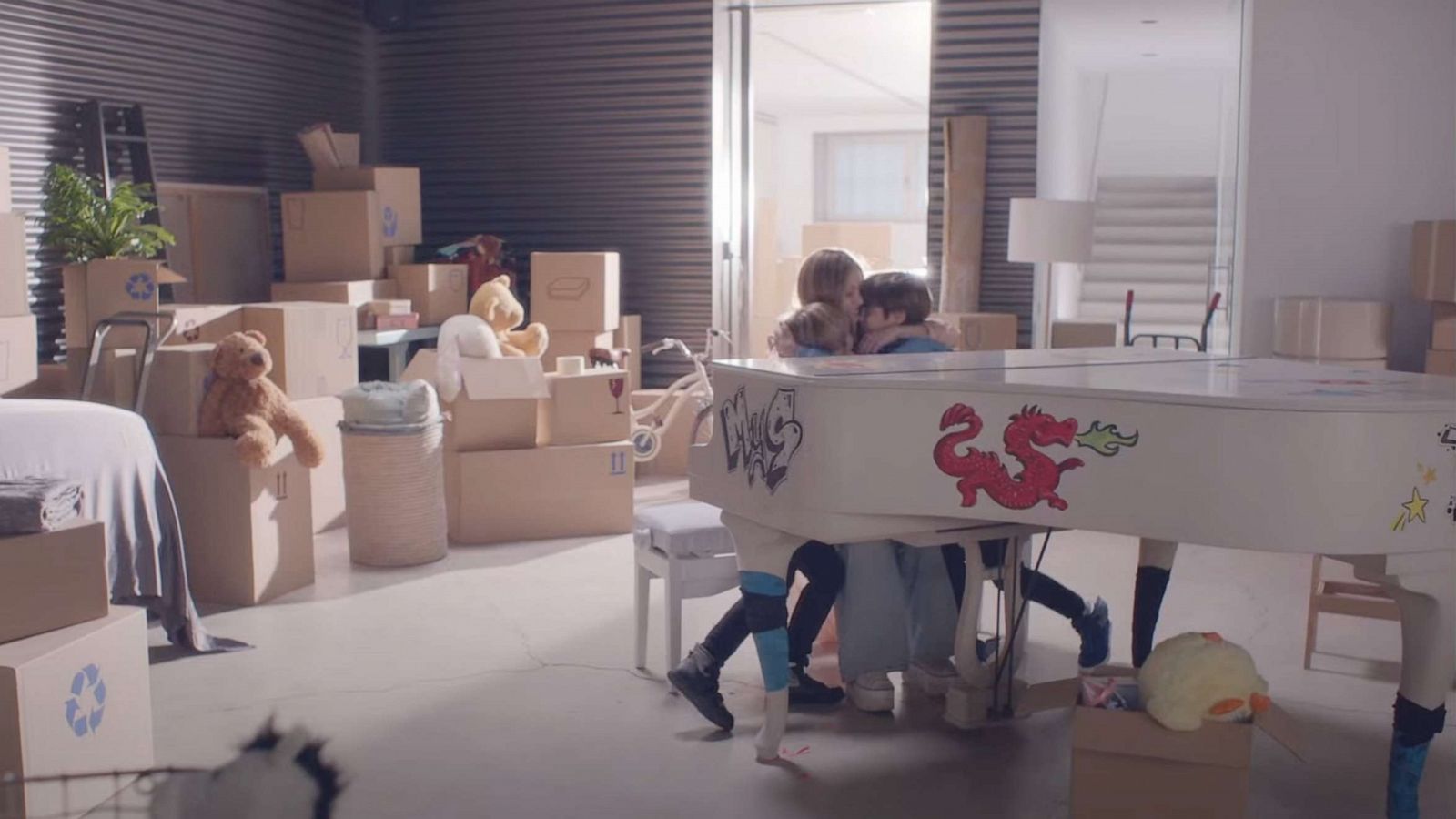 PHOTO: Shakira and her sons appear in this screengrab from her new music video for the song, "Acróstico."