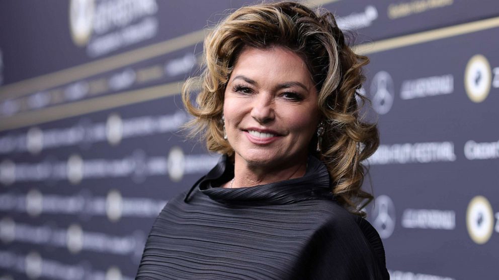 PHOTO: Shania Twain arrives for the ZFF Golden Icon Award ceremony and "Casino" screening during the 17th Zurich Film Festival at Kino Corso on Sept. 25, 2021 in Zurich, Switzerland.