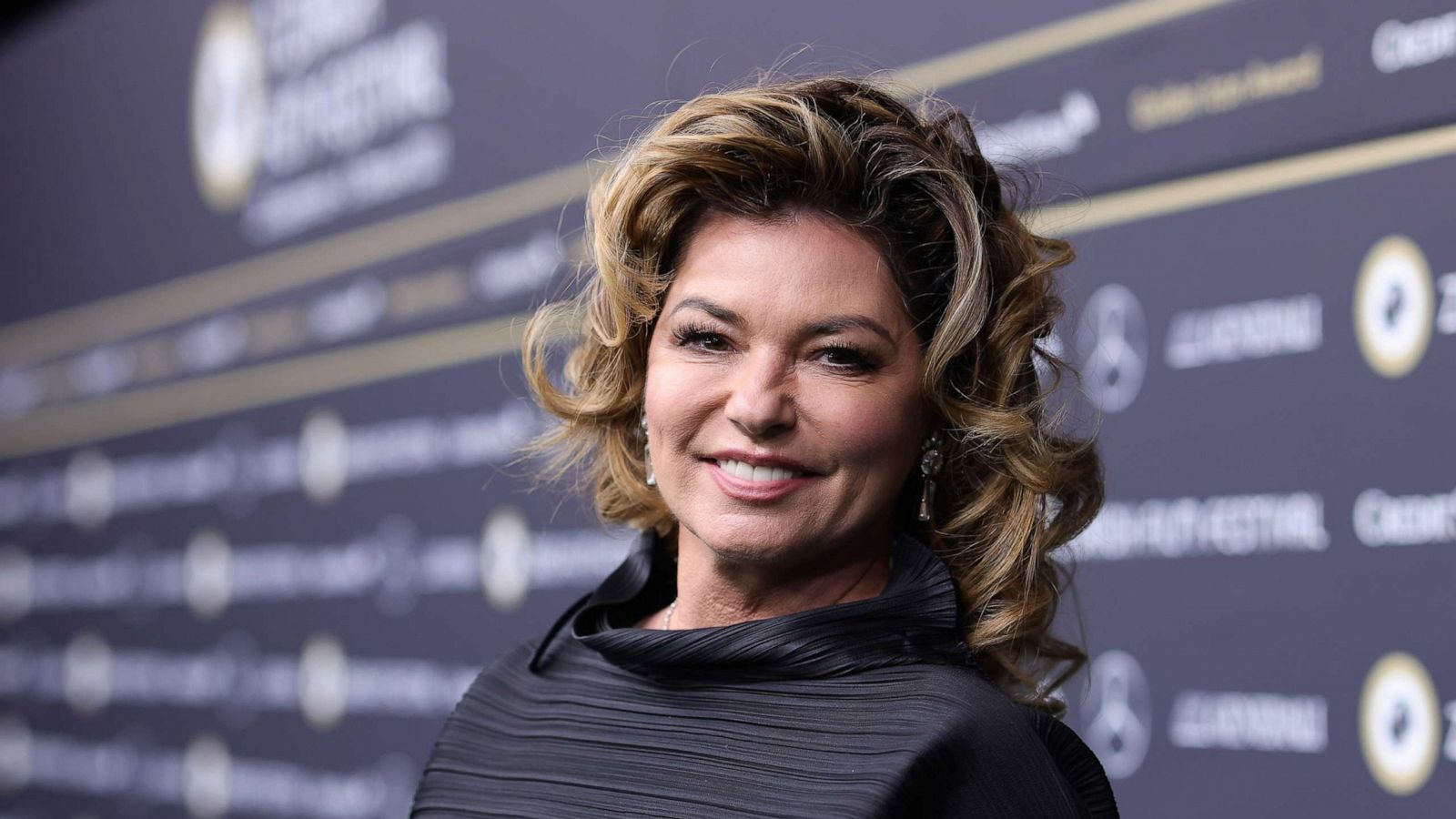 PHOTO: Shania Twain arrives for the ZFF Golden Icon Award ceremony and "Casino" screening during the 17th Zurich Film Festival at Kino Corso on Sept. 25, 2021 in Zurich, Switzerland.