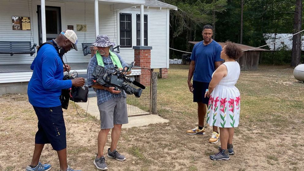 PHOTO: Lareatha Clay shows Michael Strahan the Odom Homestead, built in 1922 by a Shankle descendent, in Shankleville, Texas, Aug. 3, 2023.