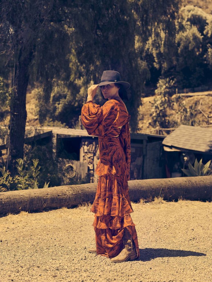 PHOTO: Shannen Doherty was photographed by her husband for the October 2020 issue of "Elle."