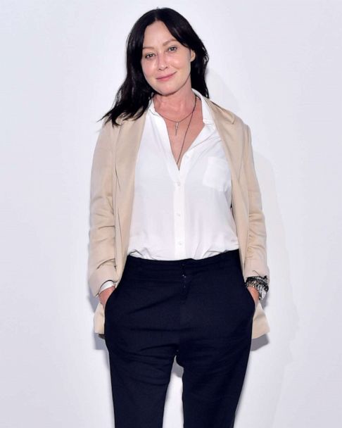 486px x 608px - Shannen Doherty calls out Hollywood's botox obsession: 'I want to see more  women like me' - Good Morning America