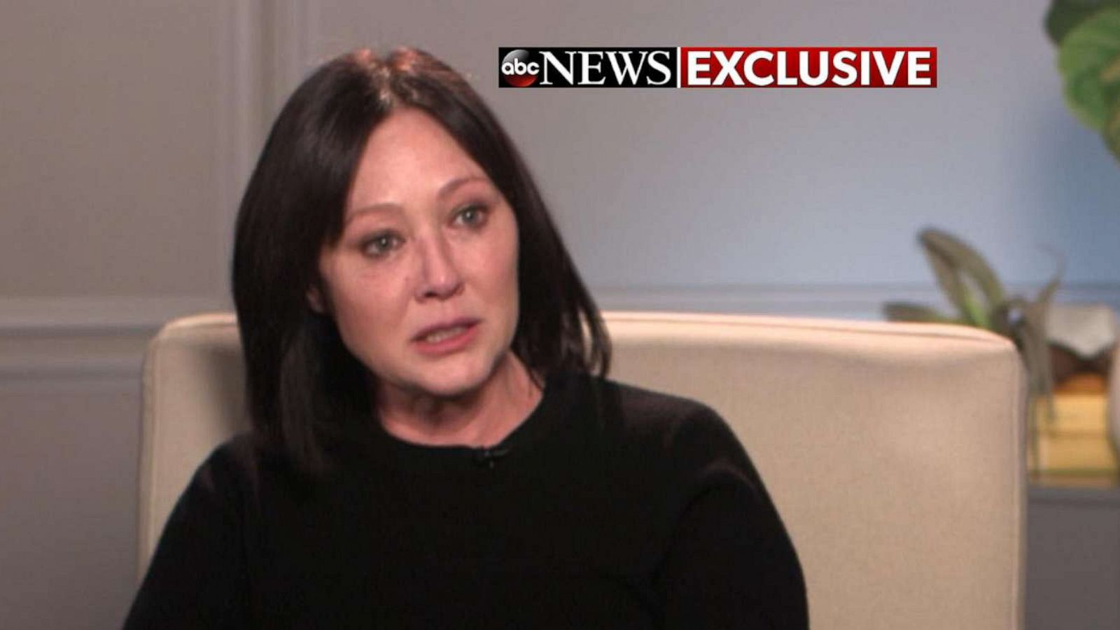 PHOTO: Actress Shannen Doherty discusses her stage 4 breast cancer diagnosis with ABC News' Amy Robach in an interview that aired on "Good Morning America."