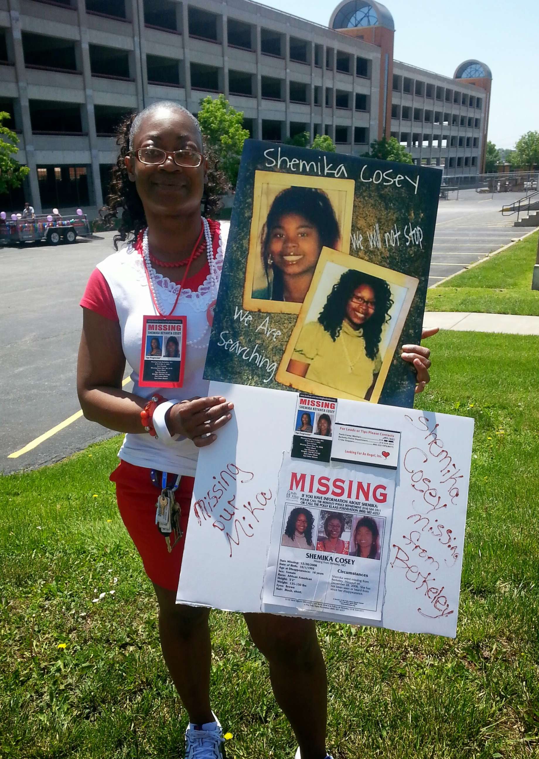PHOTO: Paula Hill is still searching for her daughter, Shemika Cosey, who went missing in 2008. 
