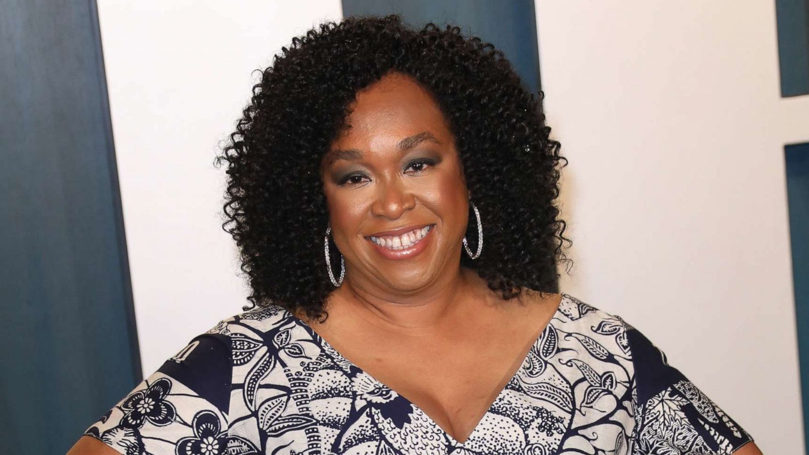 PHOTO:Shonda Rhimes attends the 2020 Vanity Fair Oscar Party at Wallis Annenberg Center for the Performing Arts on Feb. 09, 2020, in Beverly Hills, Calif.