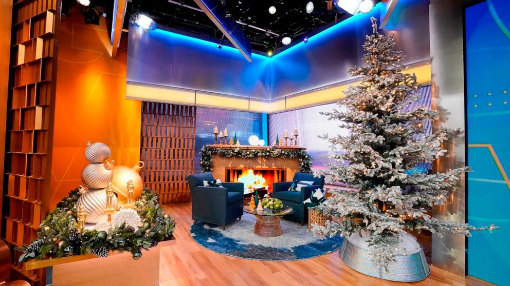 VIDEO: 'GMA' decks out the set for the holidays