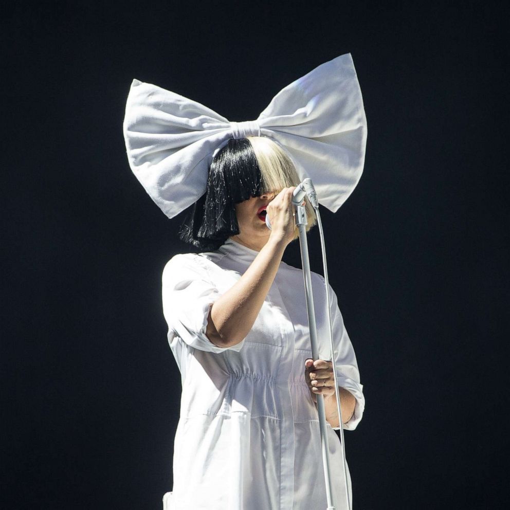 VIDEO: Sia’s ‘Chandelier’ was originally meant for Rihanna: ‘I was so surprised she didn’t take it.’