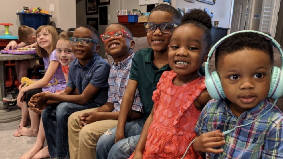 PHOTO: Andi and Thomas Bonura of Texas, made it official May 6 adopting Thomas, 8, Carter, 8, David, 6, Gabrielle, 4 and Bryson, 2. The children join the Bonura's biological children Joey, 11, Sadie, 10 and Daphne, 8--completing their family of 10. 