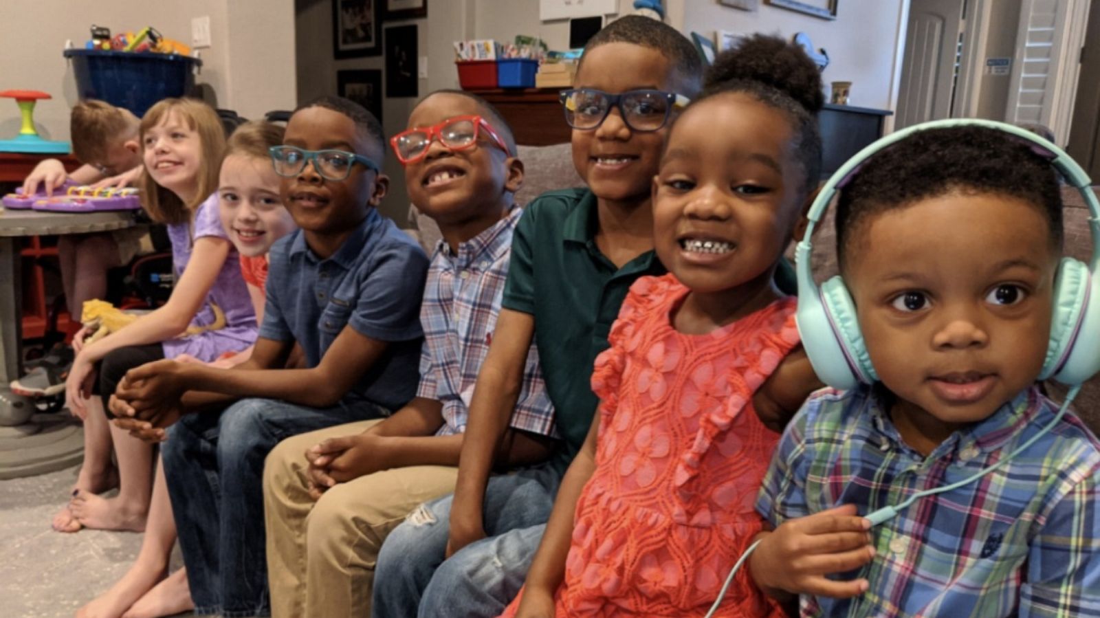 PHOTO: Andi and Thomas Bonura of Texas, made it official May 6 adopting Thomas, 8, Carter, 8, David, 6, Gabrielle, 4 and Bryson, 2. The children join the Bonura's biological children Joey, 11, Sadie, 10 and Daphne, 8--completing their family of 10.