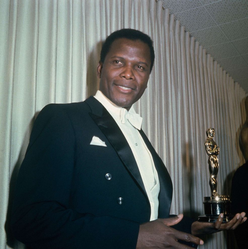 PHOTO: Sidney Poitier holds his Academy Award for Best Actor in a Leading Role for 'Lilies Of The Field', at the 36th Academy Awards ceremony, April 13, 1964, in Santa Monica, Calif.