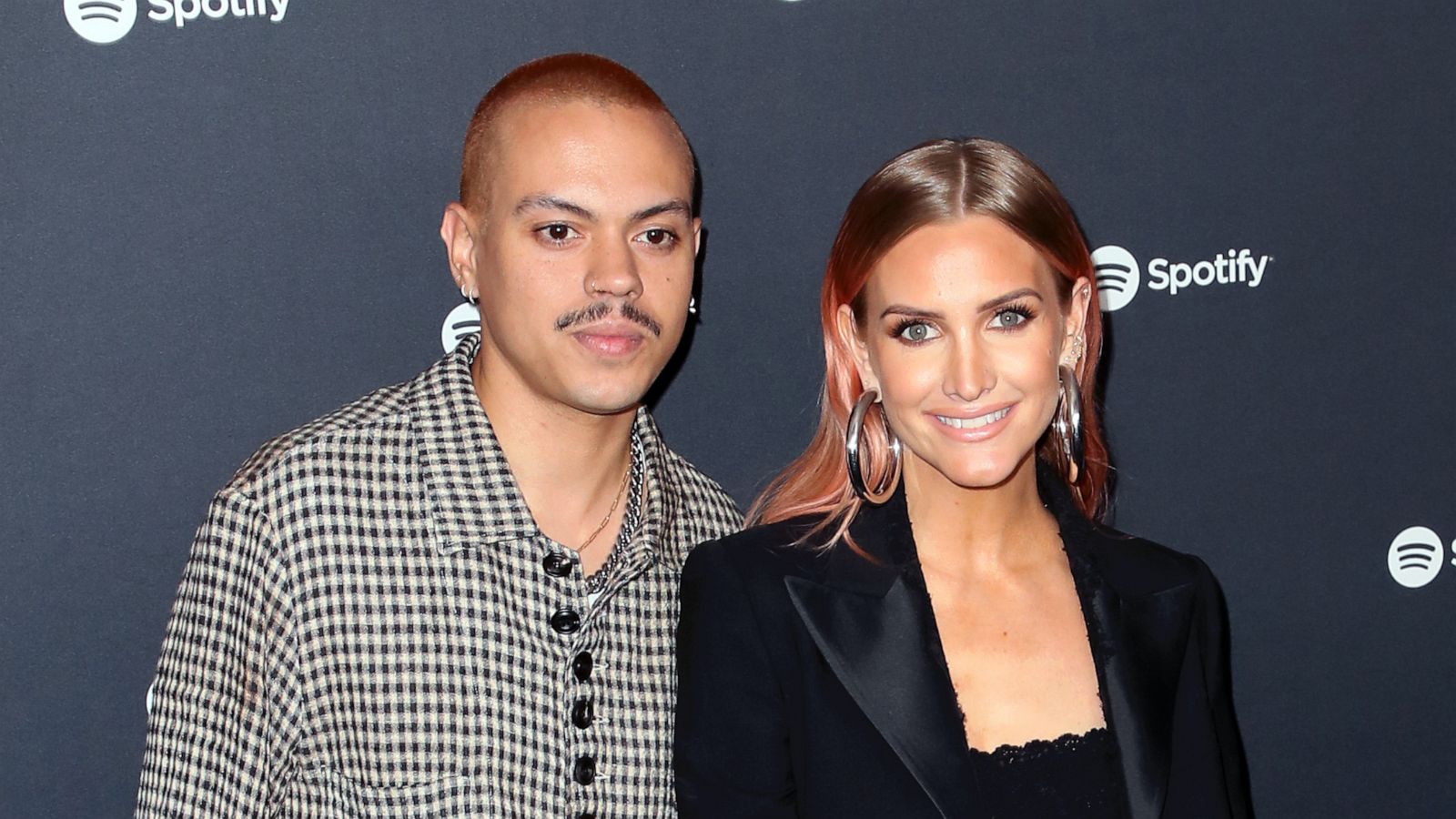 PHOTO: Evan Ross and Ashlee Simpson at The Lot Studios on Jan. 23, 2020 in Los Angeles.