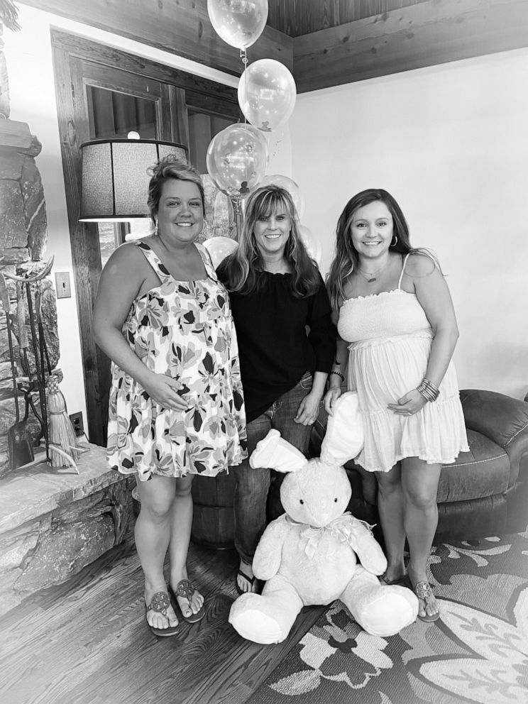 PHOTO: Brooke Dueringer, left, and Ali White, right, pose with their mom during their pregnancy.