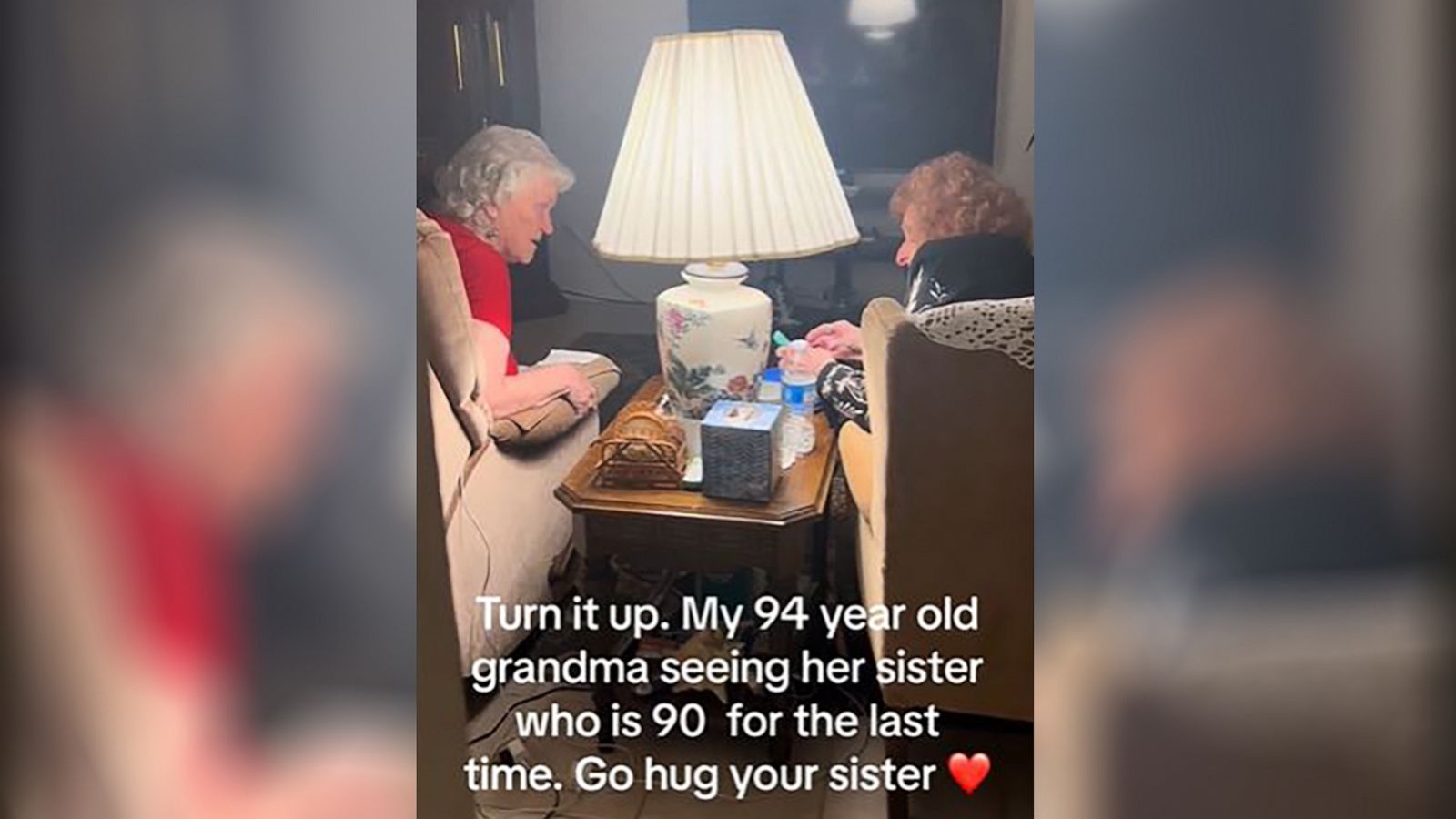 PHOTO: Sisters Shirley, left, and Barbara were captured by Barbara's granddaughter having a final in-person conversation together.