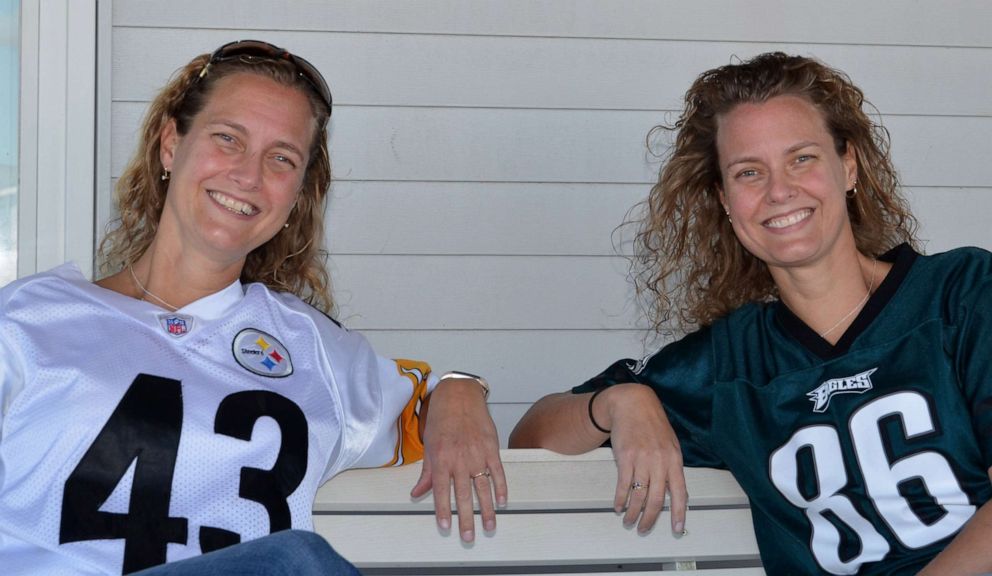 PHOTO: Twin sisters Meagan McCallam and Courtney Werner shared a duplicate breast cancer diagnosis at the age of 42.