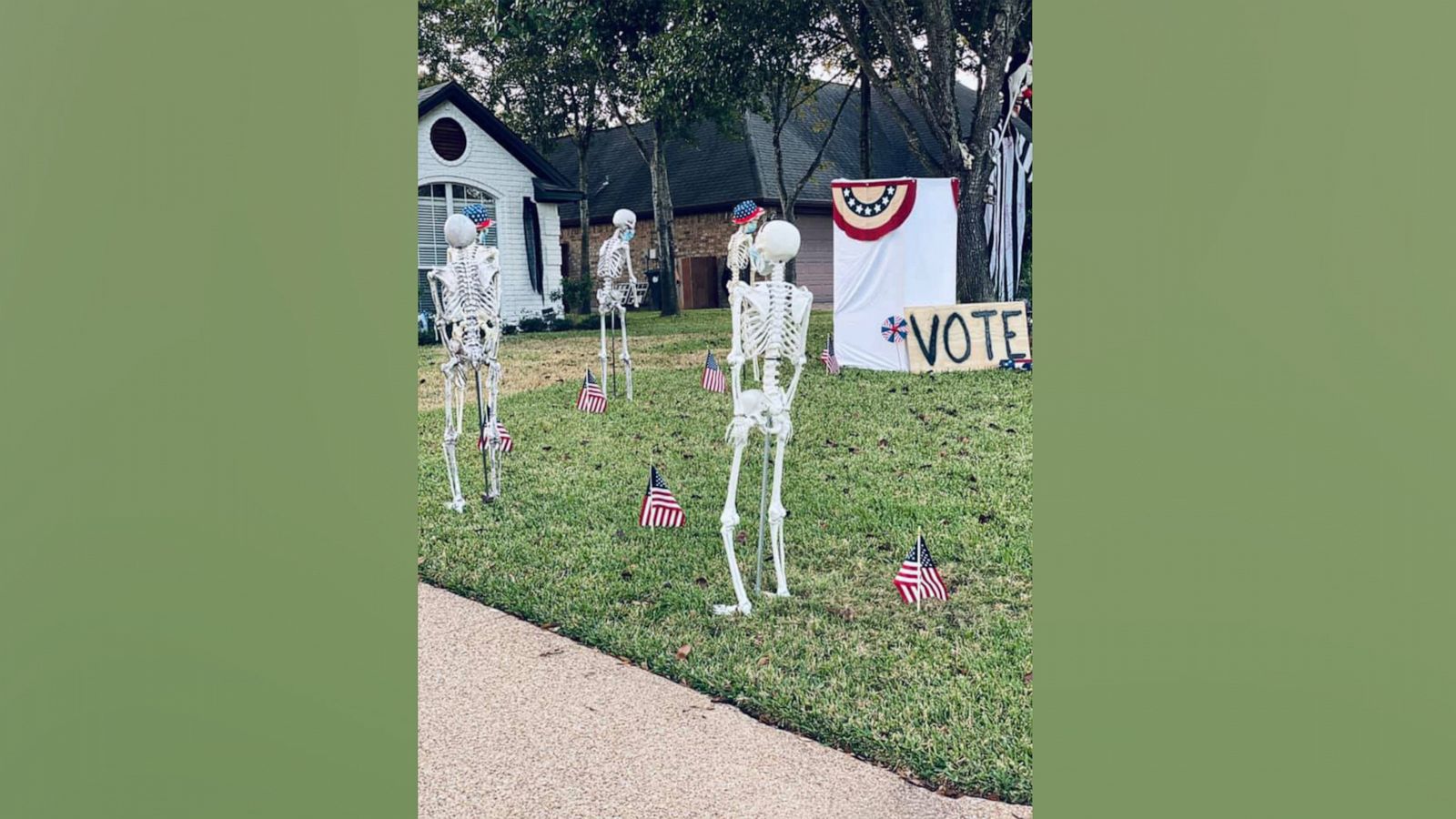 PHOTO: Michelle Forshee and Sammie DeLeon have decorated their College Station, Texas, home with a different skeleton display every day in October.