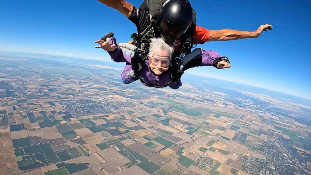 PHOTO: Shirley Tuter celebrated her 90th birthday by going skydiving.