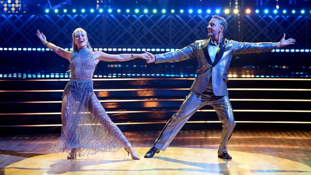 VIDEO: Pros of 'Dancing With the Stars' perform on 'GMA'