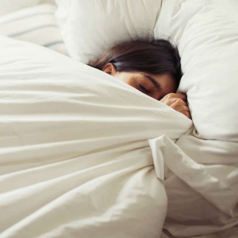 VIDEO: 10 common sleep myths: Put bad habits to rest and wake up a better sleeping routine 