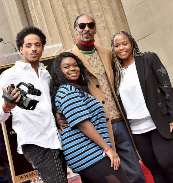 Cori Broadus Snoop Dogg S Daughter Discusses Mental Health Struggles Gma