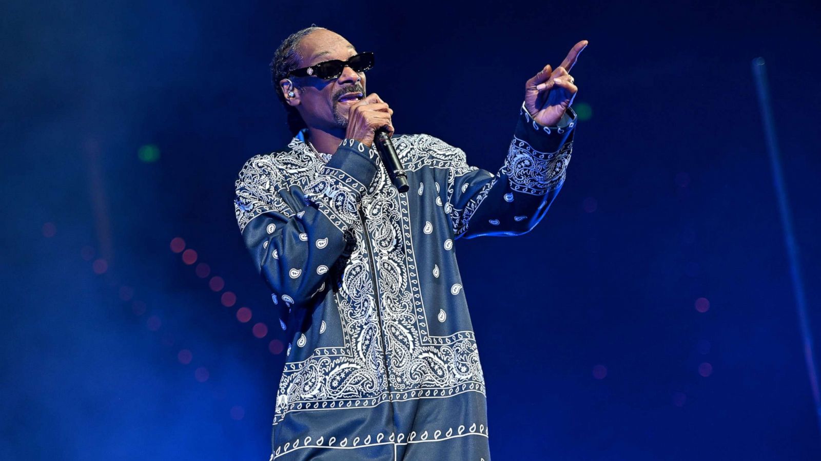 PHOTO: Snoop Dogg of hip-hop supergroup Mt. Westmore performs at Rupp Arena, Nov. 20, 2021, in Lexington, Ky.