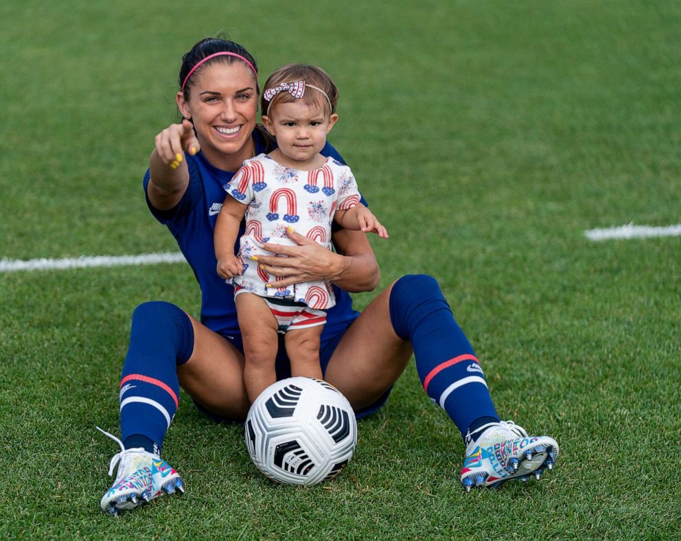 Soccer Star Alex Morgan Makes History As A Mom Good Morning America