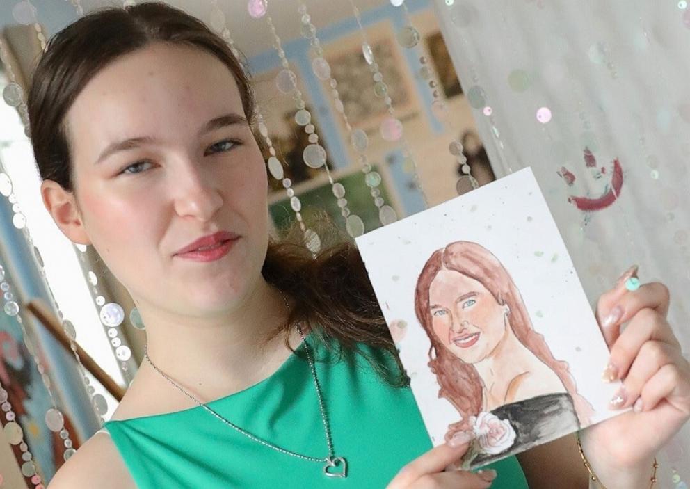 PHOTO: Sofia Nielsen, a senior at Notre Dame Academy in Staten Island, New York, sketched portraits of 110 of her fellow graduating students as a commencement gift.
