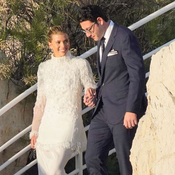 The Bride Wore a Chanel Couture Wedding Dress Inspired by Claudia Schiffer