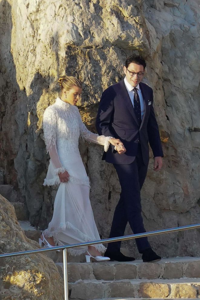 Sofia Richie dons 3 custom Chanel dresses for wedding in south of France -  ABC News