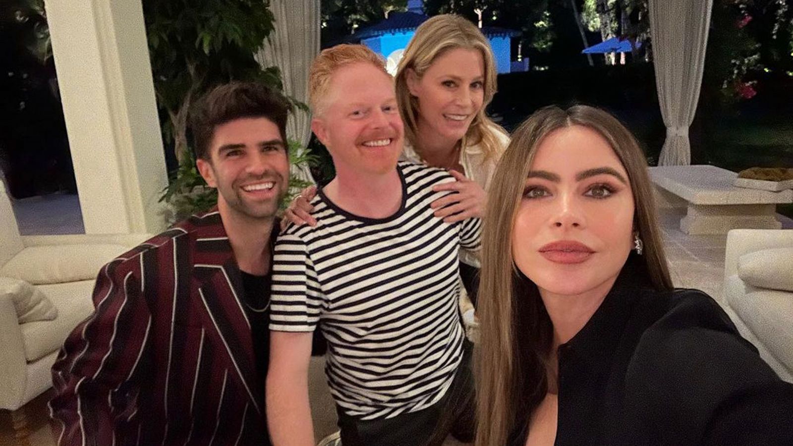 Sofia Vergara reunites with her 'Modern Family' co-stars - ABC News