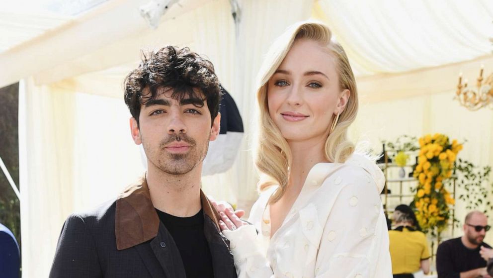 Sophie Turner And Joe Jonas' First Wedding Pic: Late But Awesome