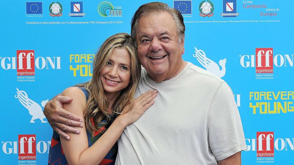 Mira Sorvino reveals she's dancing in honor of her late dad on 'DWTS' season 32 - Good Morning America