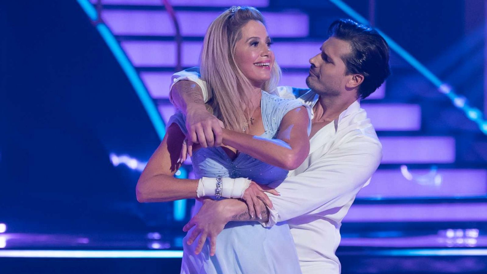 PHOTO: Mira Sorvino and Gleb Savchenko on "Dancing with the Stars" season 32.