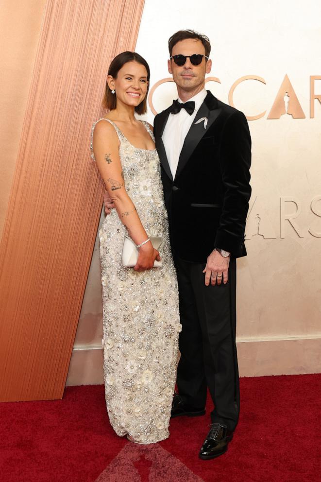 PHOTO: Sosie Bacon and Scoot McNairy attend the 97th Annual Oscars, March 2, 2025 in Los Angeles.