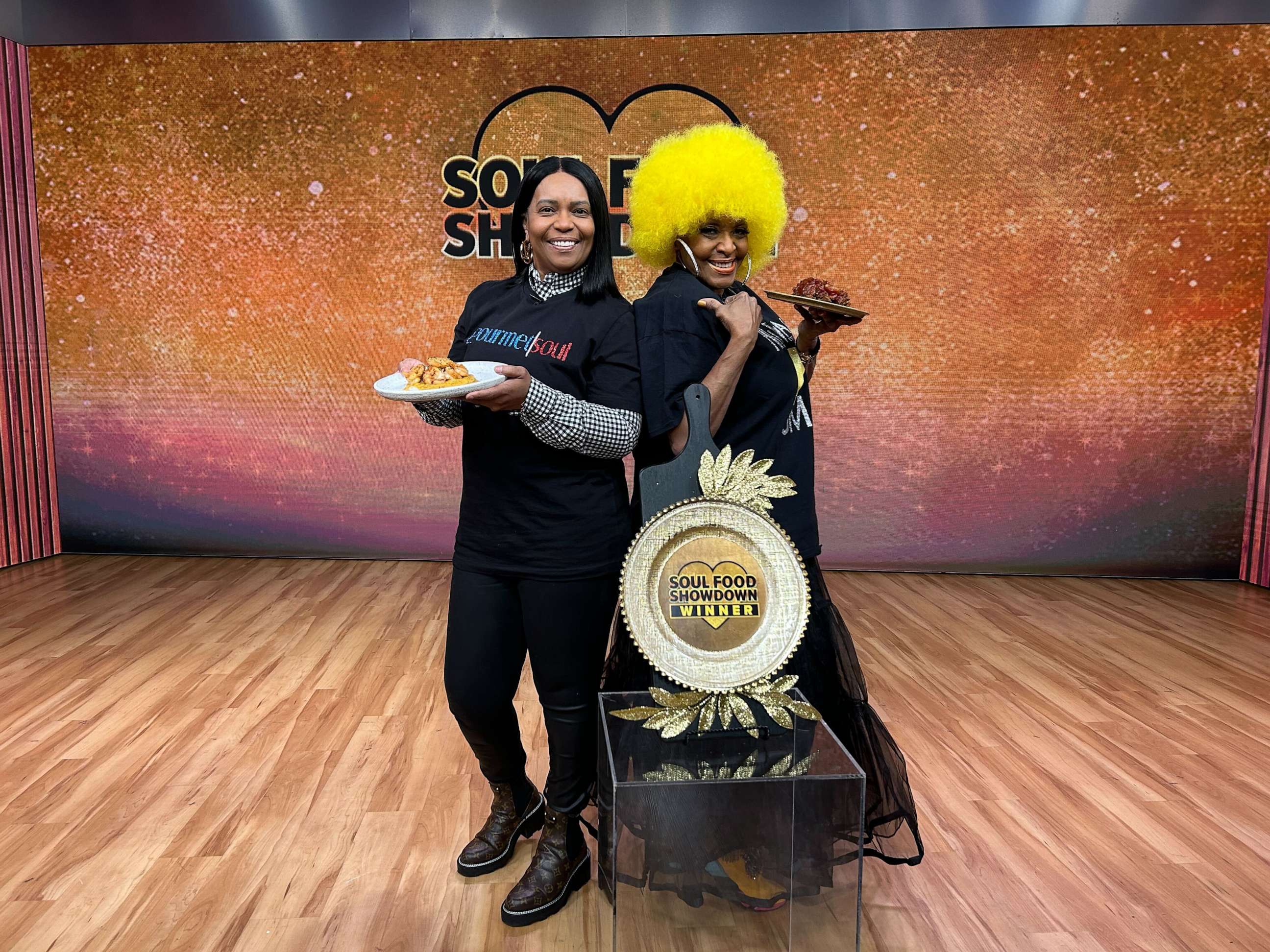 PHOTO: Chef Lavinia McCoy and Betty-Joyce Chester-Tamayo at the soul food showdown for "Good Morning America."