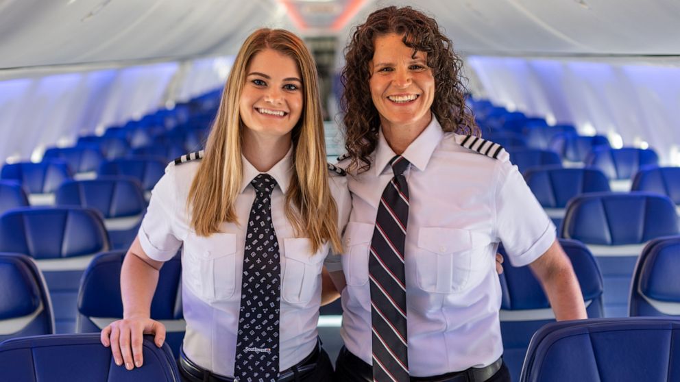 PHOTO: Captain Holly Petitt and First Officer Keely Petitt, a mother-daughter duo, are both pilots for Southwest Airlines.