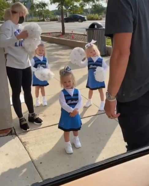 Matthew Stafford's Wife, Daughters Adorably Cheer Him on