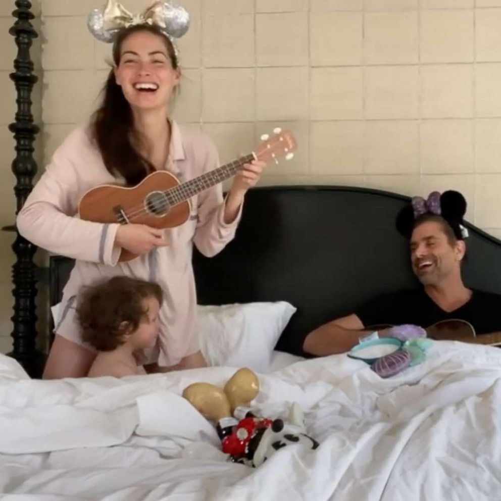 VIDEO: John Stamos ‘It’s a Small World’ family sing-along doesn’t go as planned 